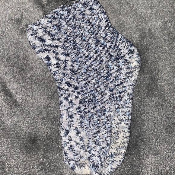 Fuzzy socks - Picture 2 of 2